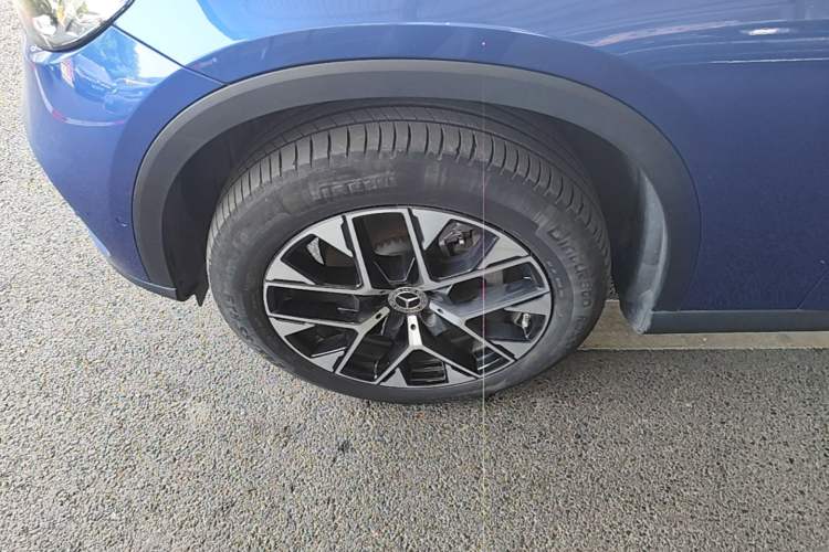 Used Mercedes-Benz GLC 2023 Facelift GLC 260 L 4MATIC Dynamic Version 5 Seats Left Front Wheel Hub