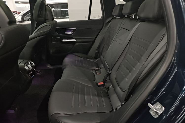 Used Mercedes-Benz GLC 2023 Facelift GLC 260 L 4MATIC Luxury Version 5 Seats Left Rear Seat