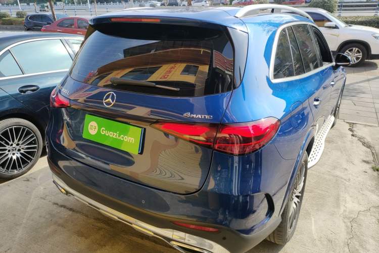 Used Mercedes-Benz GLC 2023 GLC 300 L 4MATIC Dynamic 7-Seater Rear Right 45 Deg