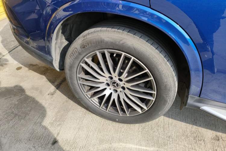 Used Mercedes-Benz GLC 2023 GLC 300 L 4MATIC Dynamic 7-Seater Right Rear Wheel Hub