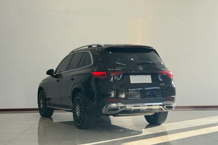 Used Mercedes-Benz GLC 2023 GLC 300 L 4MATIC Luxury 7-Seater Exterior 3