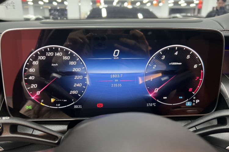 Used Mercedes-Benz GLC 2023 GLC 300 L 4MATIC Luxury 7-Seater Odometer Close Up