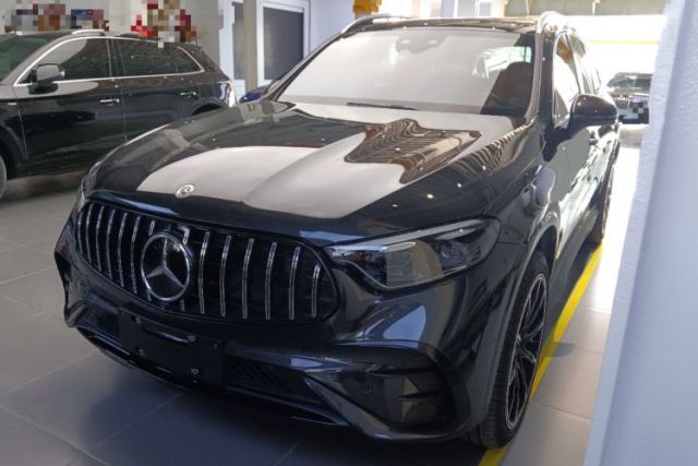 Ojetý Mercedes-Benz GLC 2023 GLC 300 L 4MATIC Luxury 7-Seater