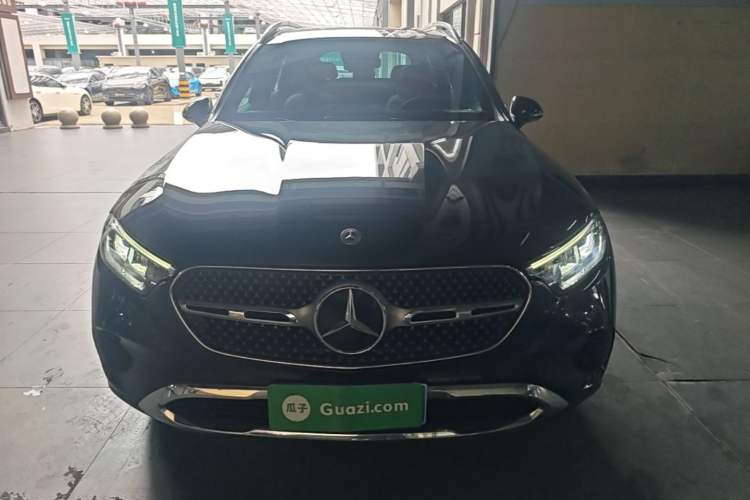 Used Mercedes-Benz GLC 2023 Facelift GLC 260 L 4MATIC Dynamic Version 5 Seats Front