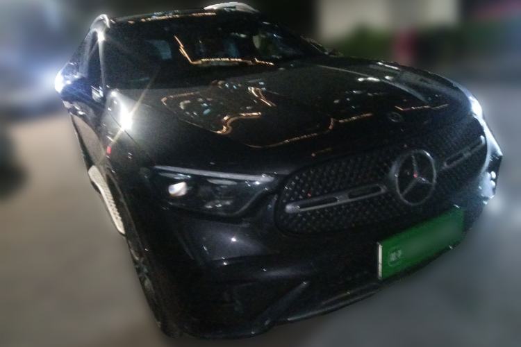 Used Mercedes-Benz GLC 2023 GLC 300 L 4MATIC Luxury 7-Seater Front Right 45 Deg