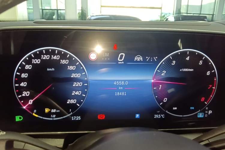 Used Mercedes-Benz GLC 2023 GLC 300 L 4MATIC Luxury 7-Seater Instrument Cluster