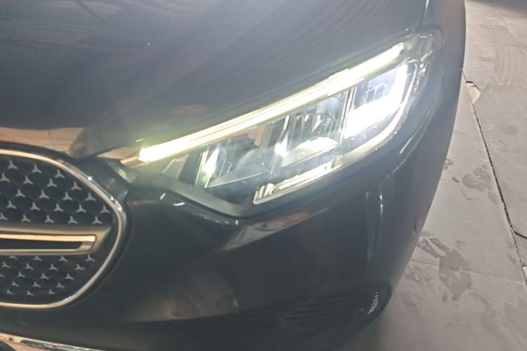 Used Mercedes-Benz GLC 2023 Facelift GLC 260 L 4MATIC Dynamic Version 5 Seats Left Front Headlight