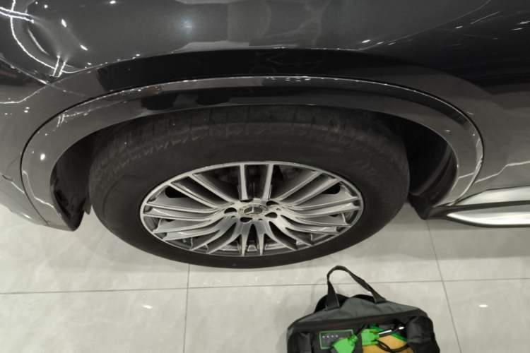 Used Mercedes-Benz GLC 2023 Refreshed GLC 300 L 4MATIC Dynamic Edition 5 Seats Left Front Wheel Hub