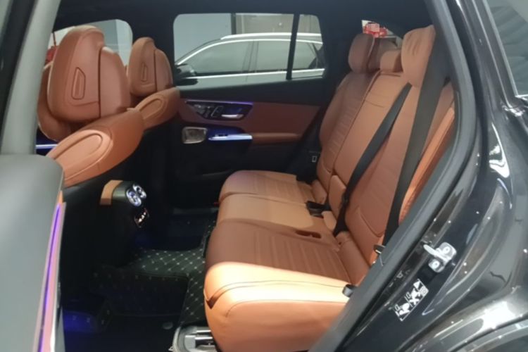 Used Mercedes-Benz GLC 2023 GLC 300 L 4MATIC Luxury 7-Seater Left Rear Seat