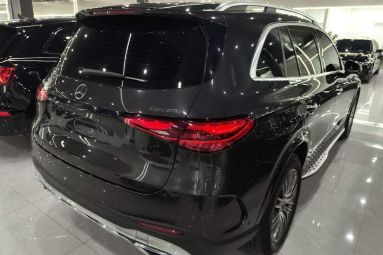 Used Mercedes-Benz GLC 2023 Refreshed GLC 300 L 4MATIC Dynamic Edition 5 Seats Rear Right 45 Deg