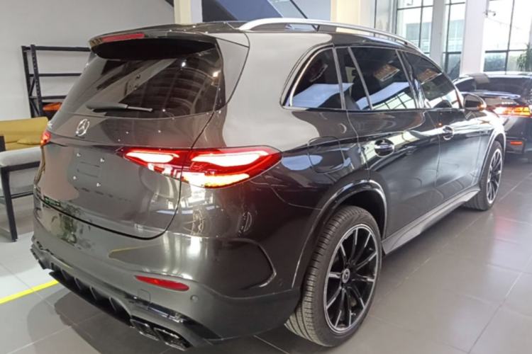 Used Mercedes-Benz GLC 2023 GLC 300 L 4MATIC Luxury 7-Seater Rear Right 45 Deg
