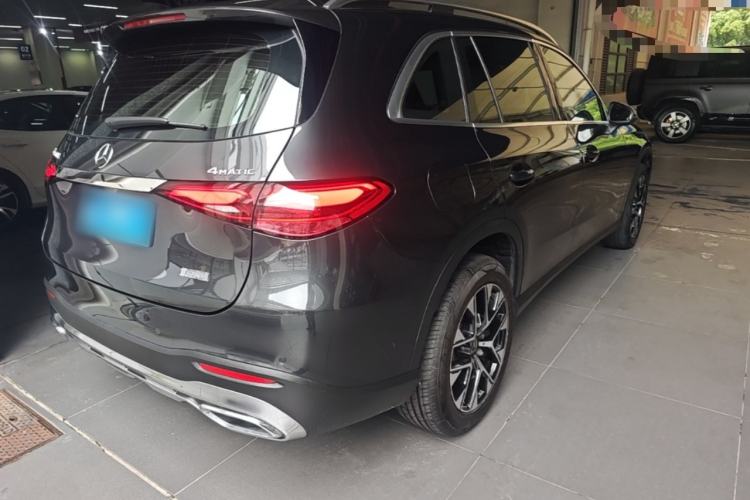 Used Mercedes-Benz GLC 2023 Facelift GLC 260 L 4MATIC Dynamic Version 5 Seats Rear Right 45 Deg