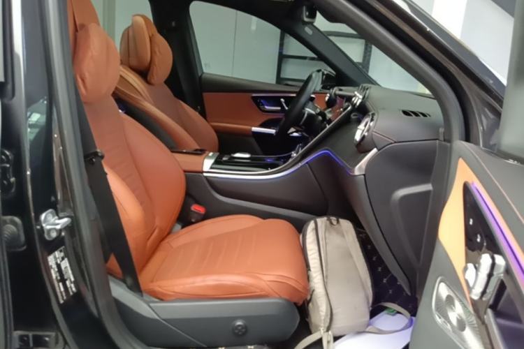 Used Mercedes-Benz GLC 2023 GLC 300 L 4MATIC Luxury 7-Seater Right Front Seat