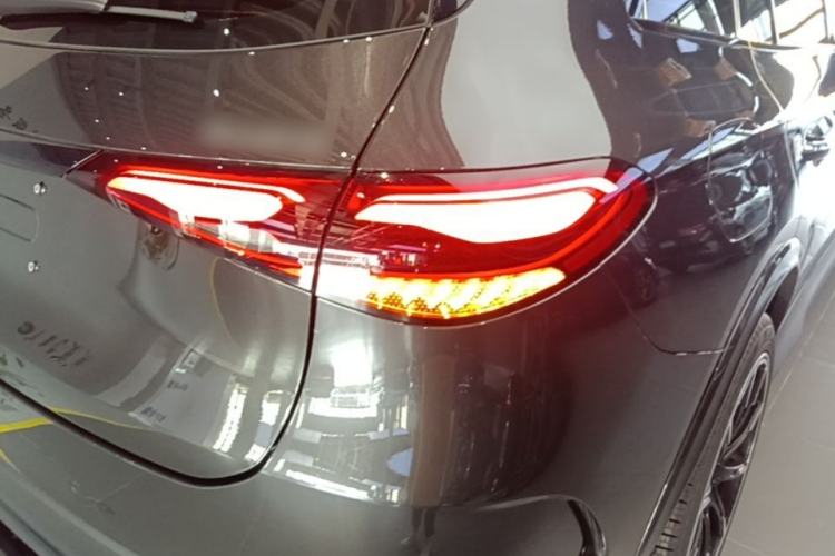 Used Mercedes-Benz GLC 2023 GLC 300 L 4MATIC Luxury 7-Seater Right Rear Taillight
