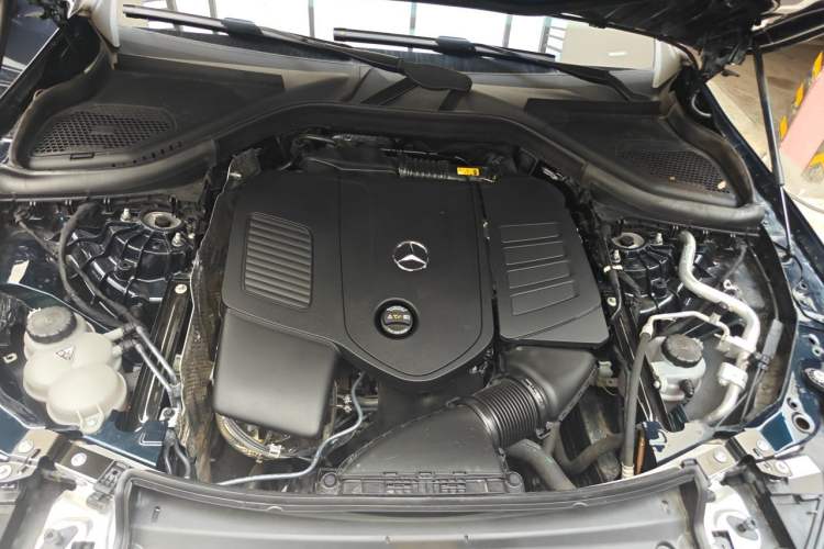 Used Mercedes-Benz GLC 2023 Refreshed GLC 300 L 4MATIC Dynamic Version 7-Seater Engine Bay