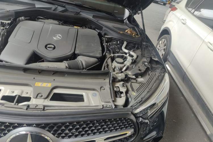 Used Mercedes-Benz GLC 2023 GLC 300 L 4MATIC Dynamic Edition 5-seater Engine Bay Left