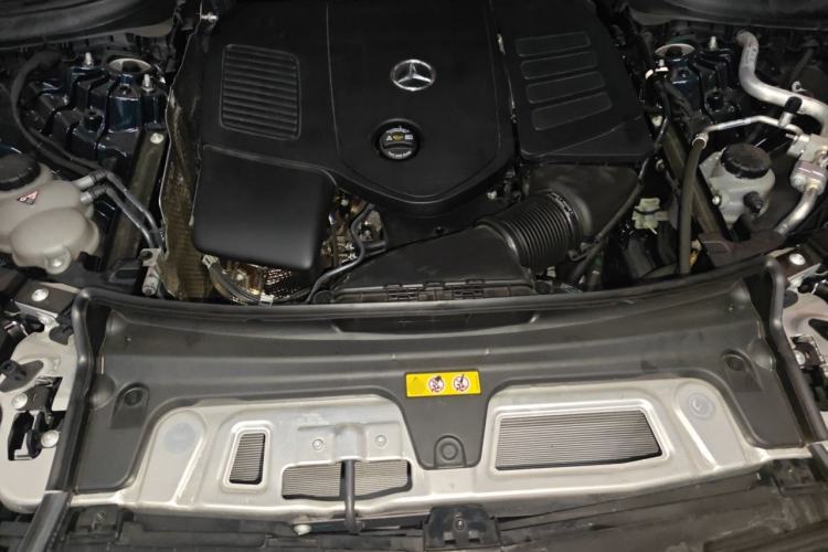 Used Mercedes-Benz GLC 2023 Facelifted GLC 300 L 4MATIC Luxury Version 5 Seats Engine Bay