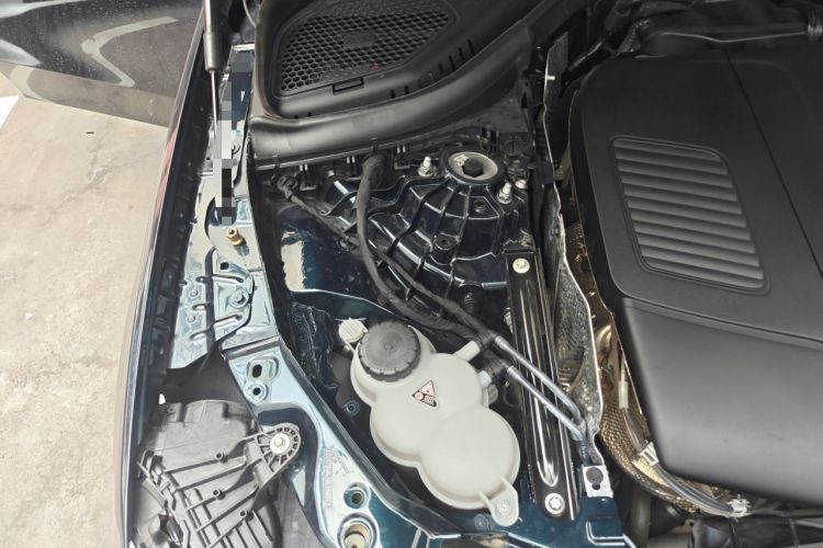 Used Mercedes-Benz GLC 2023 Refreshed GLC 300 L 4MATIC Dynamic Version 7-Seater Engine Bay Right