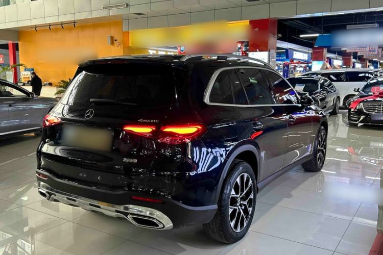Used Mercedes-Benz GLC 2023 Facelift GLC 260 L 4MATIC Dynamic Version 5 Seats Exterior 5