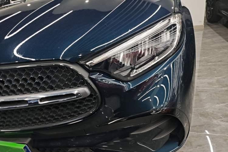 Used Mercedes-Benz GLC 2023 Facelift GLC 260 L 4MATIC Luxury Version 5 Seats Left Front Headlight