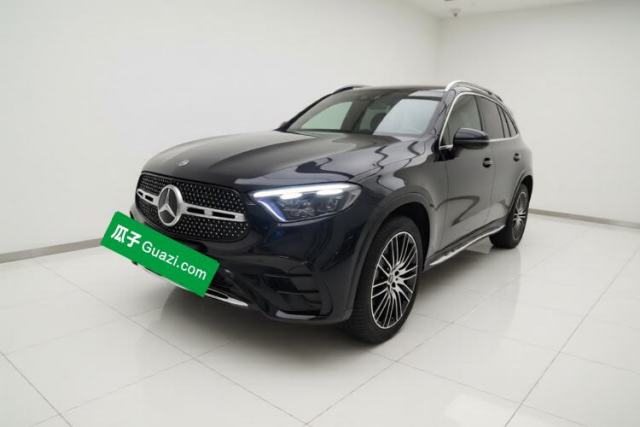 Ojetý Mercedes-Benz GLC 2023 Facelifted GLC 300 L 4MATIC Luxury Version 5 Seats