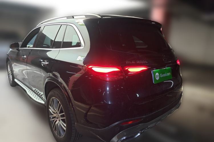 Used Mercedes-Benz GLC 2023 Refreshed GLC 300 L 4MATIC Dynamic Version 7-Seater Rear Left 45 Deg