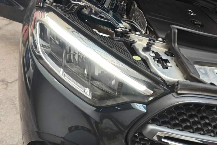 Used Mercedes-Benz GLC 2023 Refreshed GLC 300 L 4MATIC Dynamic Version 7-Seater Right Front Headlight