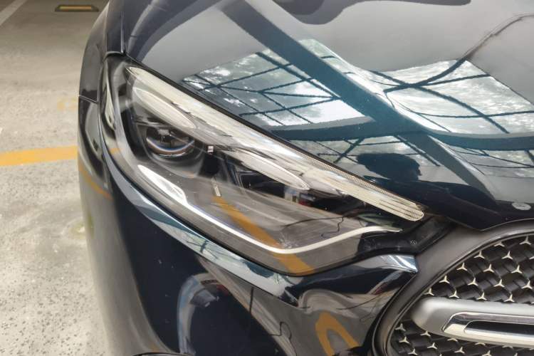 Used Mercedes-Benz GLC 2023 GLC 300 L 4MATIC Luxury 7-Seater Right Front Headlight