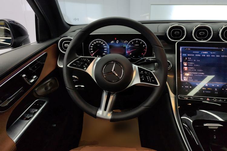 Used Mercedes-Benz GLC 2023 GLC 260 L 4MATIC Dynamic Edition 5-seater Steering Wheel