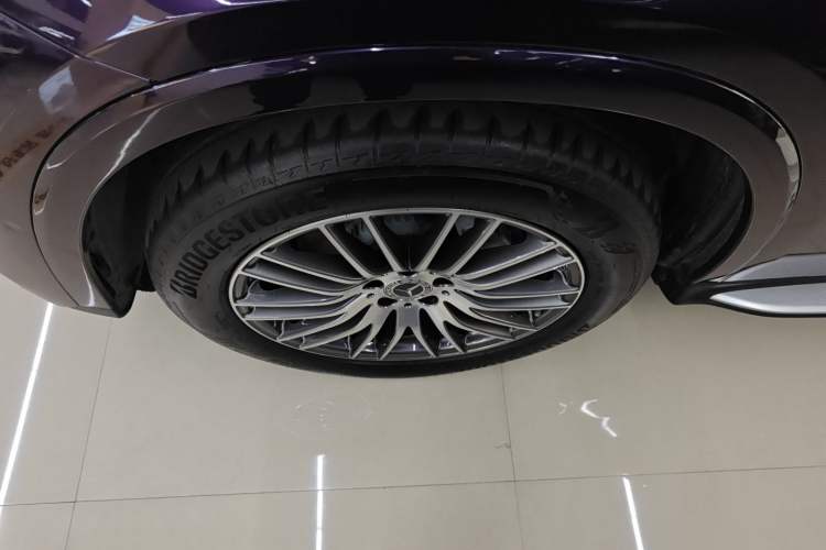Used Mercedes-Benz GLC 2023 GLC 300 L 4MATIC Dynamic 7-Seater Exterior 7