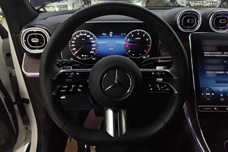 Used Mercedes-Benz GLC 2023 GLC 300 L 4MATIC Dynamic 7-Seater Steering Wheel