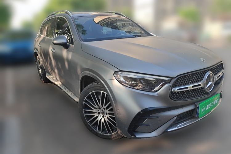 Used Mercedes-Benz GLC 2023 GLC 300 L 4MATIC Luxury 7-Seater Front Right 45 Deg