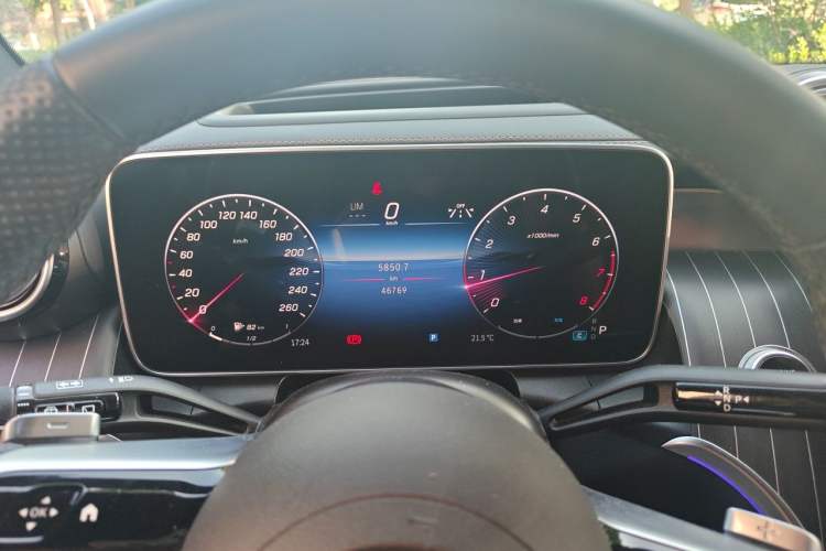 Used Mercedes-Benz GLC 2023 GLC 300 L 4MATIC Luxury 7-Seater Instrument Cluster