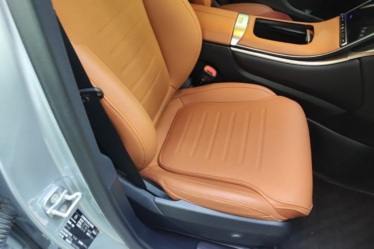 Used Mercedes-Benz GLC 2023 Refreshed GLC 300 L 4MATIC Dynamic Edition 5 Seats Right Front Seat