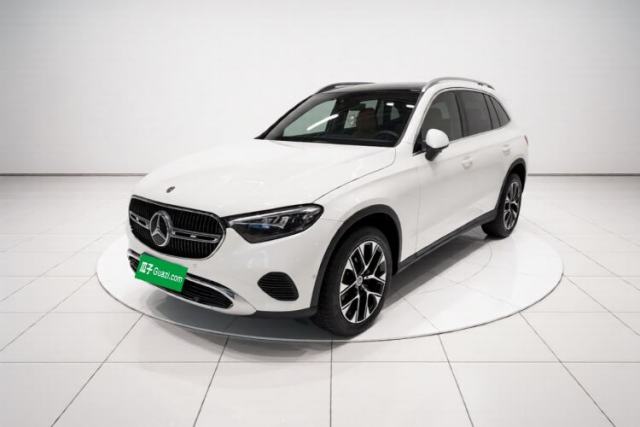 Ojetý Mercedes-Benz GLC 2023 Facelift GLC 260 L 4MATIC Dynamic Version 5 Seats