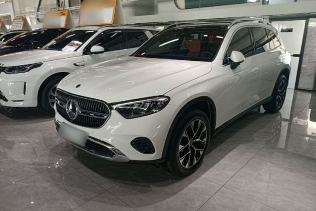 Used Mercedes-Benz GLC 2023 Facelift GLC 260 L 4MATIC Dynamic Version 5 Seats