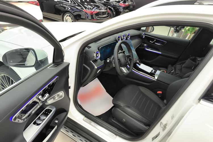 Used Mercedes-Benz GLC 2023 GLC 300 L 4MATIC Luxury 7-Seater Driver Seat