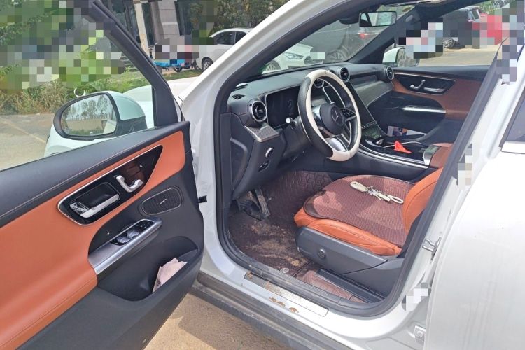 Used Mercedes-Benz GLC 2023 Facelift GLC 260 L 4MATIC Dynamic Version 5 Seats Driver Seat