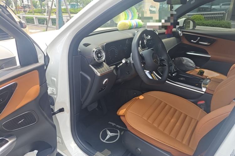 Used Mercedes-Benz GLC 2023 Refreshed GLC 300 L 4MATIC Dynamic Edition 5 Seats Driver Seat