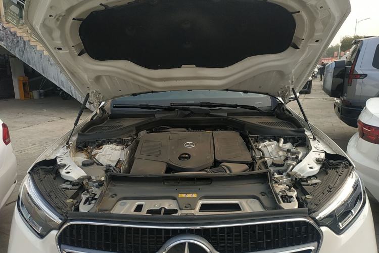 Used Mercedes-Benz GLC 2023 Facelift GLC 260 L 4MATIC Dynamic Version 5 Seats Engine Bay