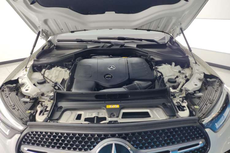Used Mercedes-Benz GLC 2023 GLC 260 L 4MATIC Luxury 7-Seater Engine Bay
