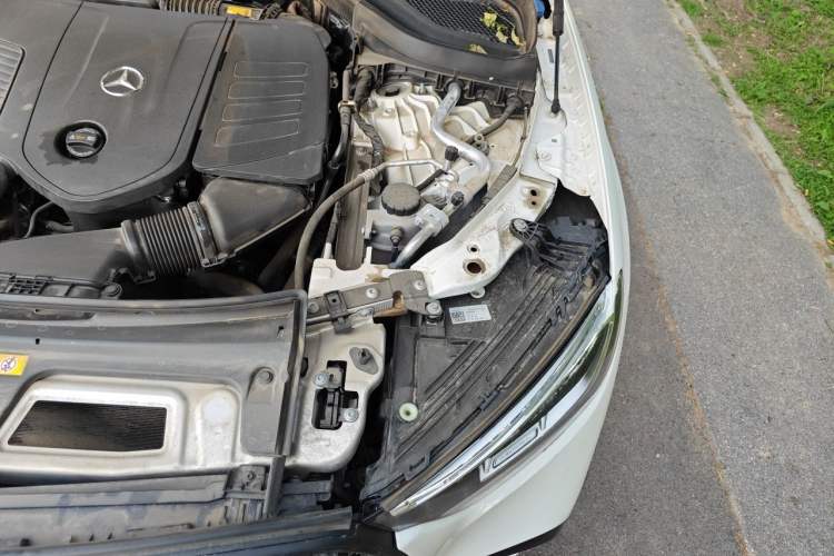 Used Mercedes-Benz GLC 2023 Refreshed GLC 300 L 4MATIC Dynamic Version 7-Seater Engine Bay Left