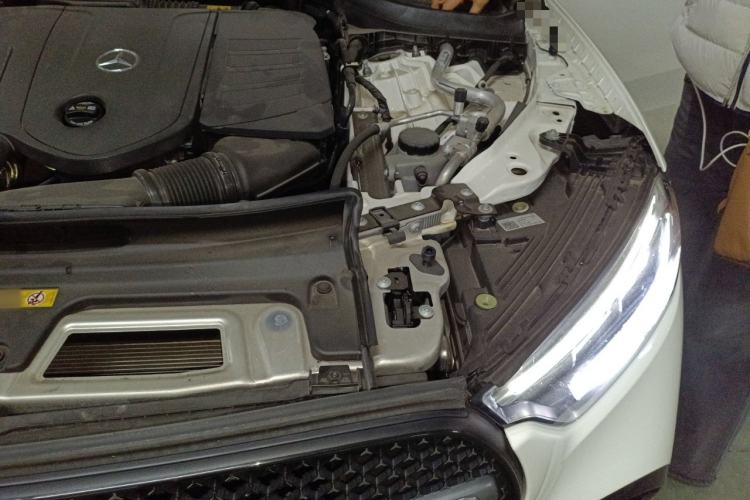 Used Mercedes-Benz GLC 2023 GLC 260 L 4MATIC Luxury 7-Seater Engine Bay Left