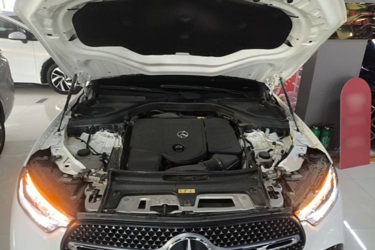 Used Mercedes-Benz GLC 2023 GLC 260 L 4MATIC Luxury Model 5 Seats Engine Bay