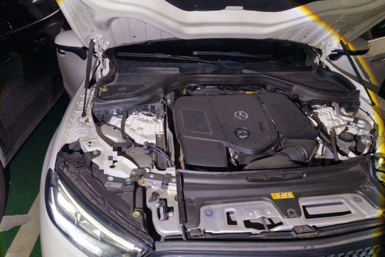 Used Mercedes-Benz GLC 2023 GLC 300 L 4MATIC Dynamic 7-Seater Engine Bay Right