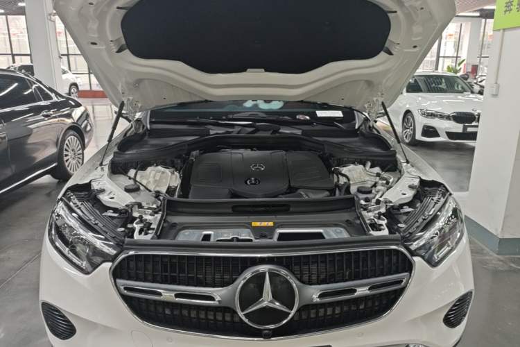 Used Mercedes-Benz GLC 2023 GLC 260 L 4MATIC Dynamic Edition 7-seater Engine Bay