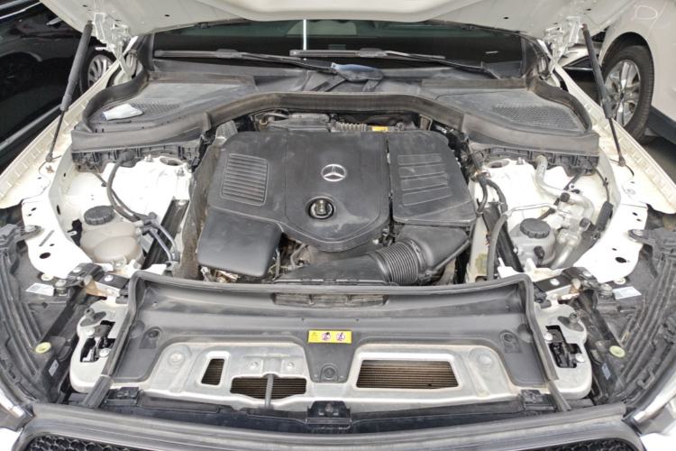 Used Mercedes-Benz GLC 2023 Facelift GLC 260 L 4MATIC Luxury Version 5 Seats Engine Bay