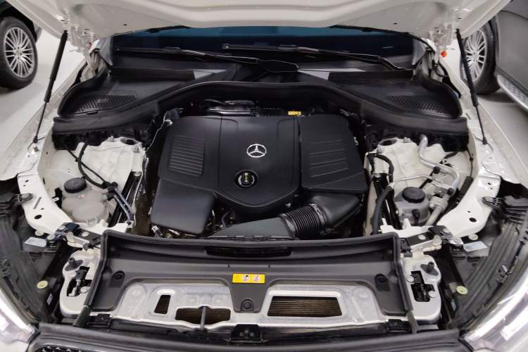 Used Mercedes-Benz GLC 2023 GLC 300 L 4MATIC Dynamic Edition 5-seater Engine Bay