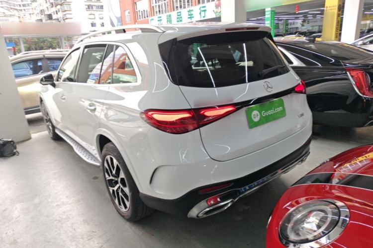 Used Mercedes-Benz GLC 2023 Facelift GLC 260 L 4MATIC Luxury Version 5 Seats Exterior 2
