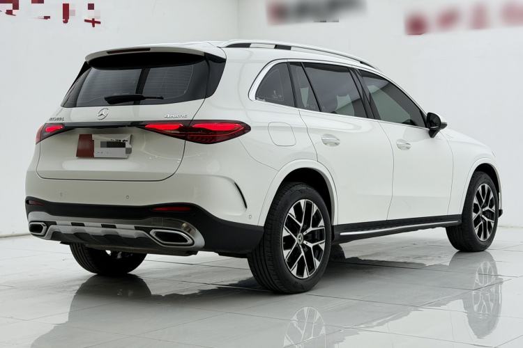 Used Mercedes-Benz GLC 2023 Facelift GLC 260 L 4MATIC Luxury Version 7-Seater Exterior 4